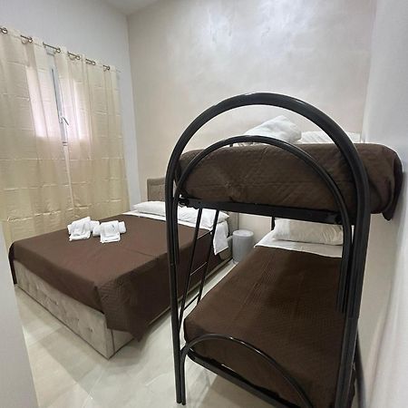 Luxury Rooms Carbonara 95 Napoli Bagian luar foto