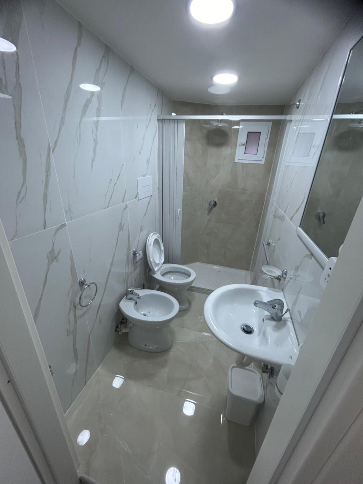 Luxury Rooms Carbonara 95 Napoli Bagian luar foto